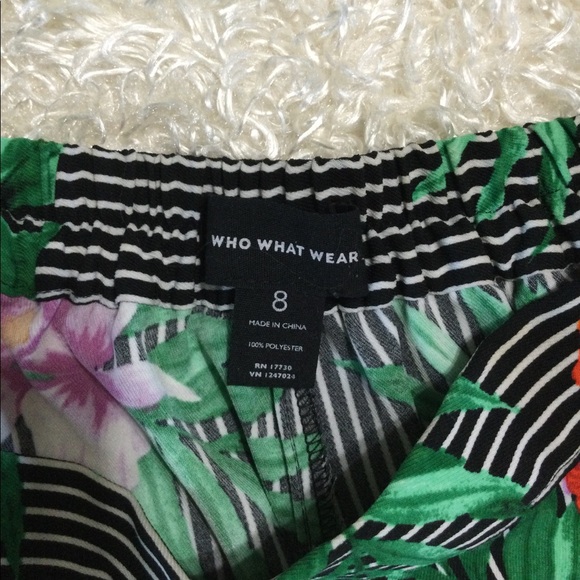 WhoWhatWear Shorts with Flounce 8 - Picture 3 of 8